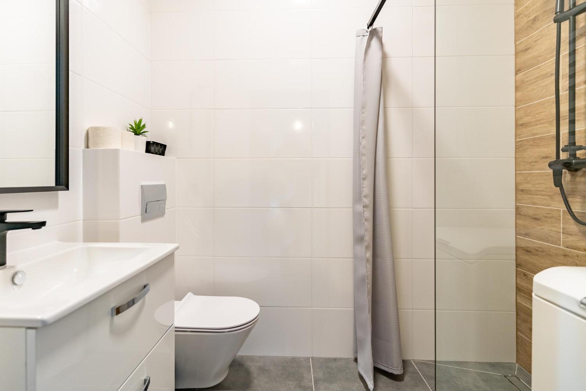 Nikiszowiec Chic Apartment คาโตวีตเซ ภายนอก รูปภาพ